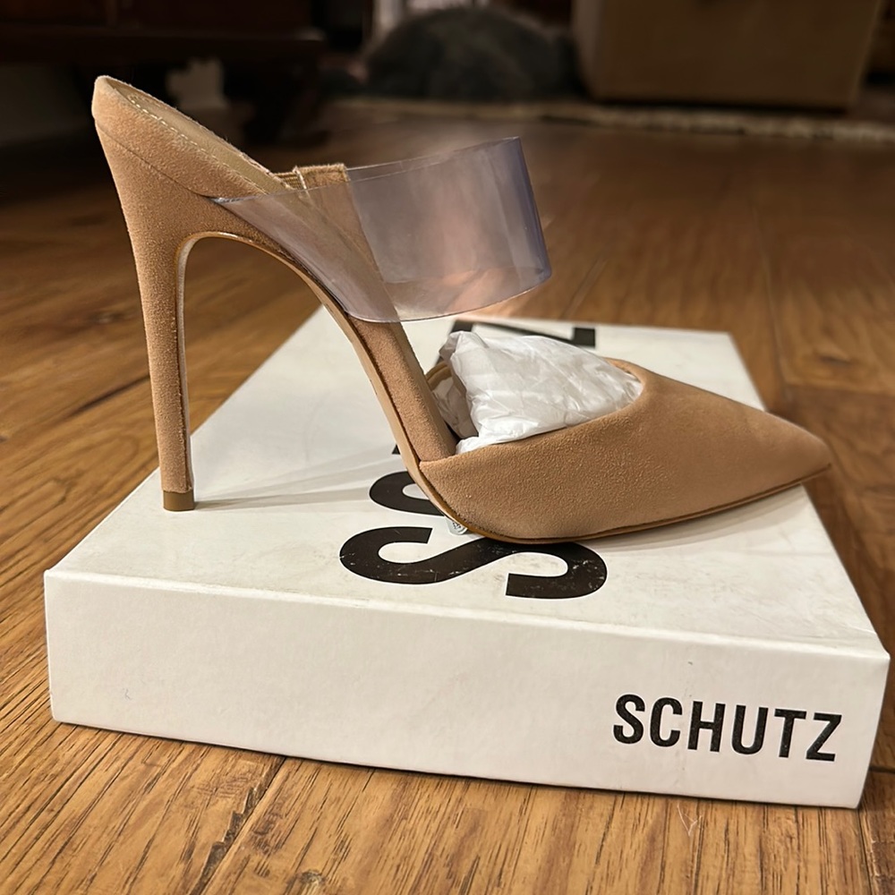New In Box Schutz Tan Suede Mule Pumps Size 35